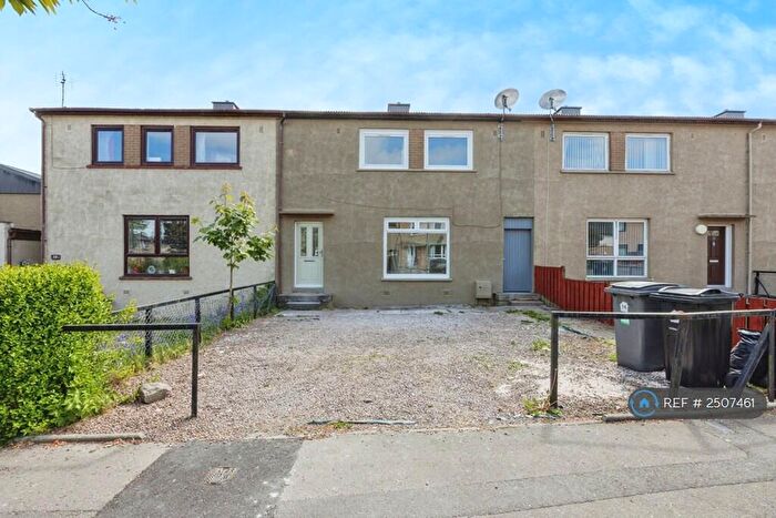 3 Bedroom Terraced House To Rent In Marchburn Avenue, Aberdeen, AB16