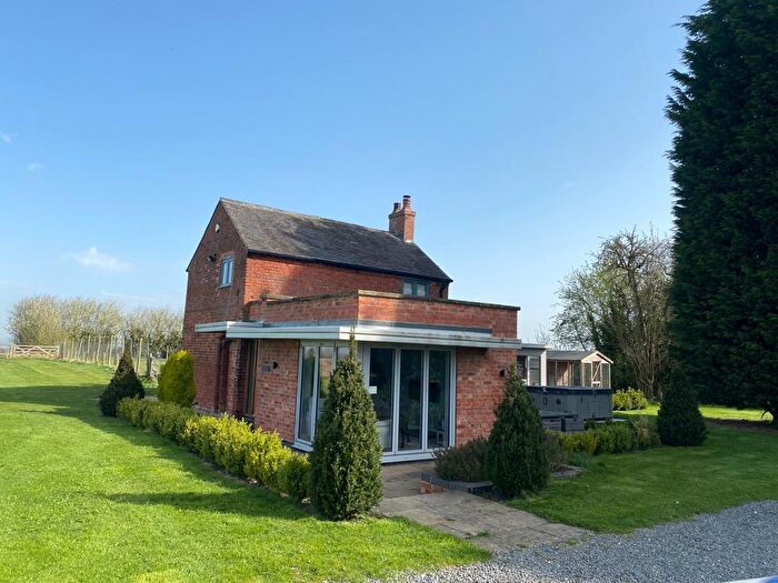 2 Bedroom Cottage To Rent In Broomhills, Melbourne, DE73