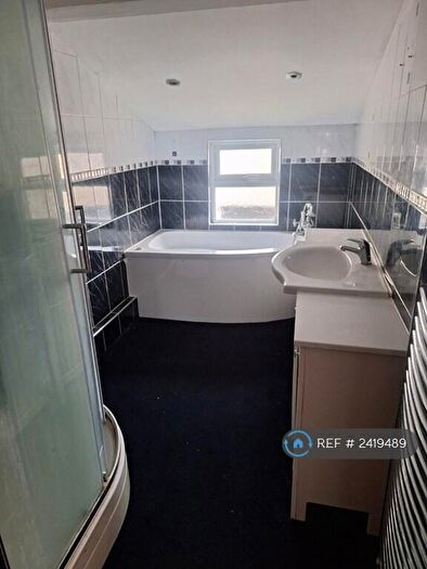 3 Bedroom Flat To Rent In Rosemary Road, Clacton-On-Sea, CO15