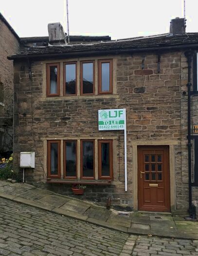 1 Bedroom Cottage To Rent In Skircoat Green, Halifax, HX3