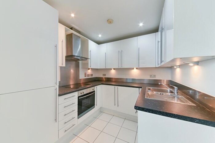 1 Bedroom Flat To Rent In Hallsville Road, Canning Town, London, E16