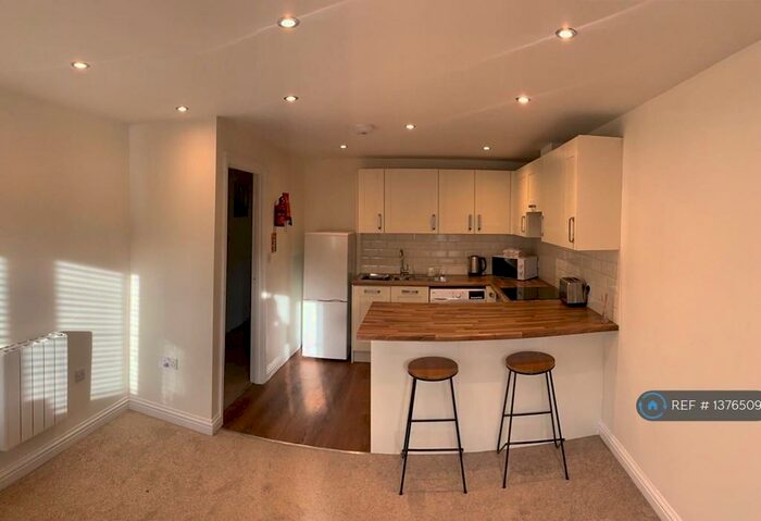 1 Bedroom Flat To Rent In High Street, Bidford-On-Avon, Alcester, B50