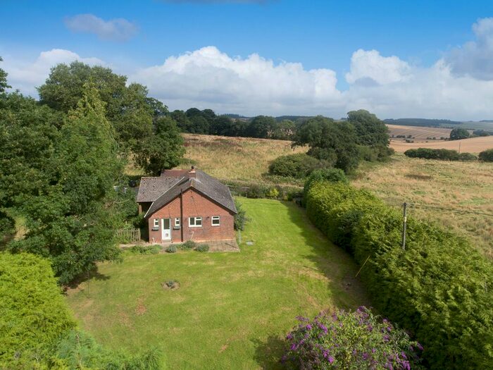 3 Bedroom Detached Bungalow For Sale In Farnborough, Wantage OX12