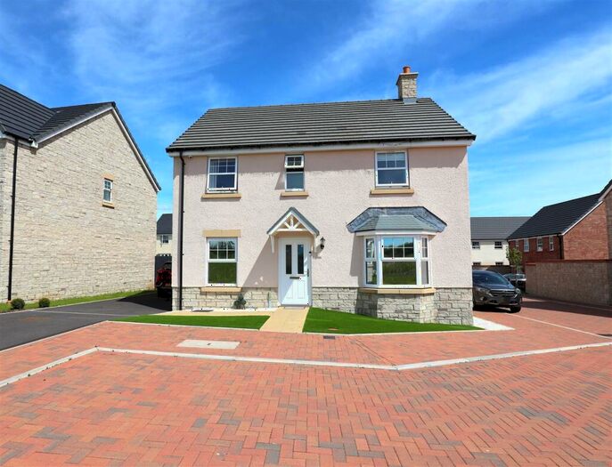 4 Bedroom House To Rent In Fitzhamon Close, Clare Garden, Cowbridge, CF71