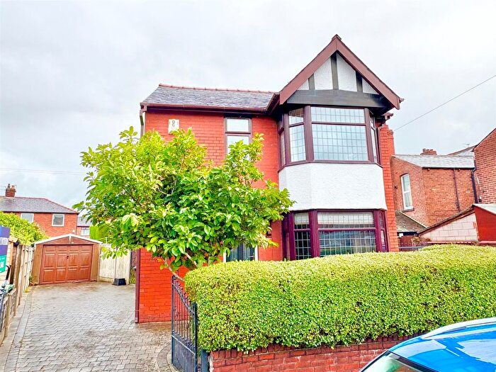 3 Bedroom Detached House For Sale In Bold Street, Leigh, WN7