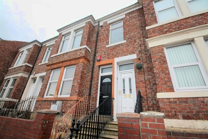 2 Bedroom Flat To Rent In Brighton Road, Bensham, Gateshead, NE8