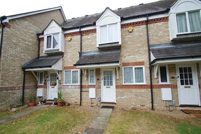 2 Bedroom Terraced House To Rent In Norbury Avenue, Watford, WD24