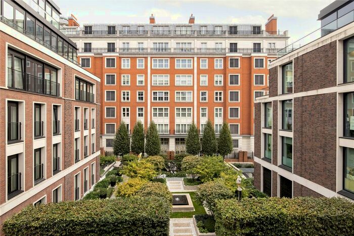 1 Bedroom Flat To Rent In Lancer Square, Kensington, W8