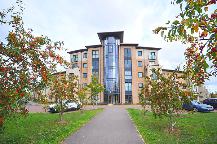 2 Bedroom Apartment To Rent In Cranesbill Close, Cambridge, CB4