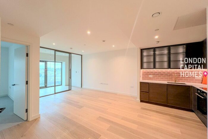 1 Bedroom Flat To Rent In Bonnet Street, London, E16