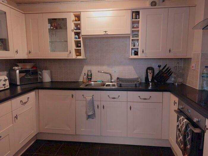 2 Bedroom Flat To Rent In Lampards Buildings, Bath, BA1