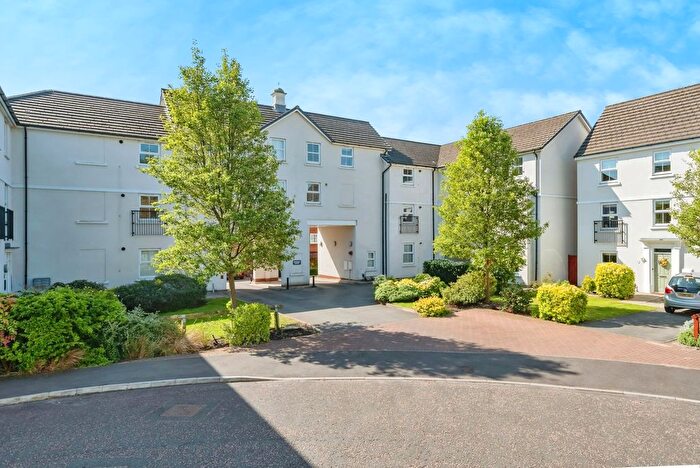 2 Bedroom Flat For Sale In Imperial Court, Warrington, Cheshire, WA4