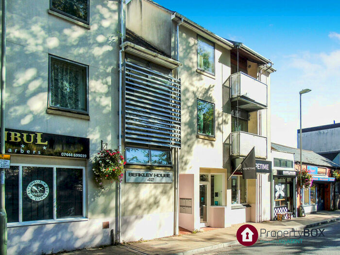 2 Bedroom Apartment To Rent In Stockbridge Road, Winchester, SO23