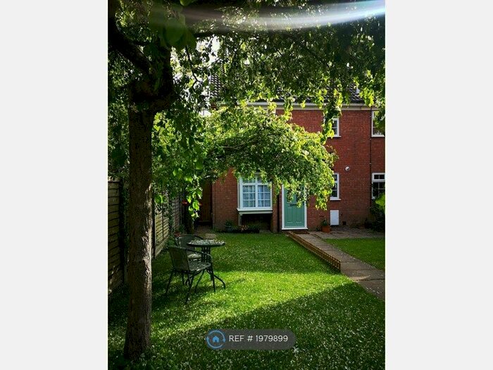 1 Bedroom Semi-Detached House To Rent In Bowmans Close Dunstable, Dunstable, LU6