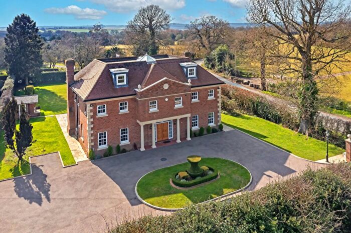 7 Bedroom Detached House For Sale In Todds Green, Stevenage, Hertfordshire, SG1
