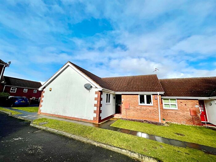 2 Bedroom Bungalow To Rent In Lavenham Court, Peterborough, PE2