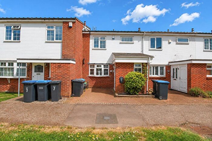 3 Bedroom Terraced House For Sale In Sycamore Field, Harlow, CM19