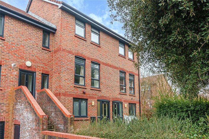 4 Bedroom Detached House To Rent In Sterling Place, London, W5