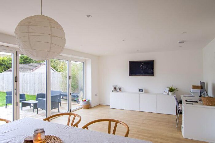 4 Bedroom Semi Detached House For Sale In Castle Avenue, Penarth, CF64