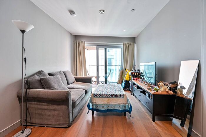 1 Bedroom Flat For Sale In Cutter Lane, North Greenwich, London, SE10