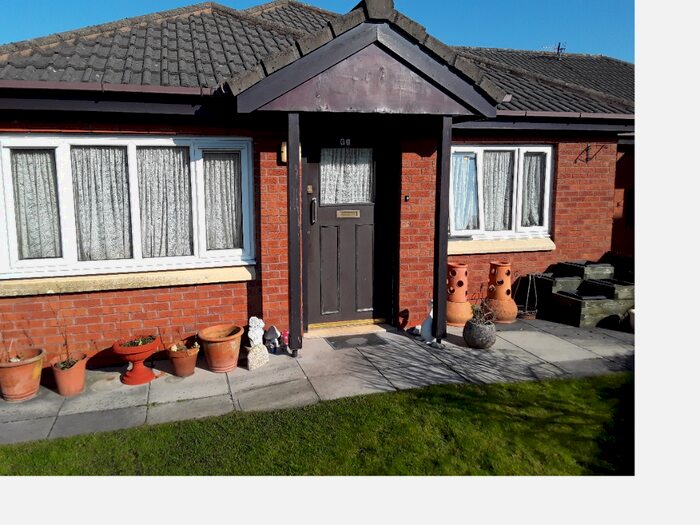 2 Bedroom Semi-Detached Bungalow To Rent In Dymchurch Road, Liverpool, Merseyside, L24