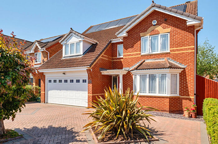 4 Bedroom Detached House For Sale In Crabtree Way, Old Basing, Basingstoke, Hampshire, RG24