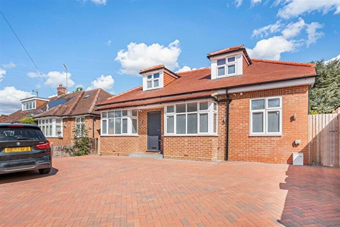 4 Bedroom Detached Bungalow For Sale In Grove Road, Harpenden, AL5