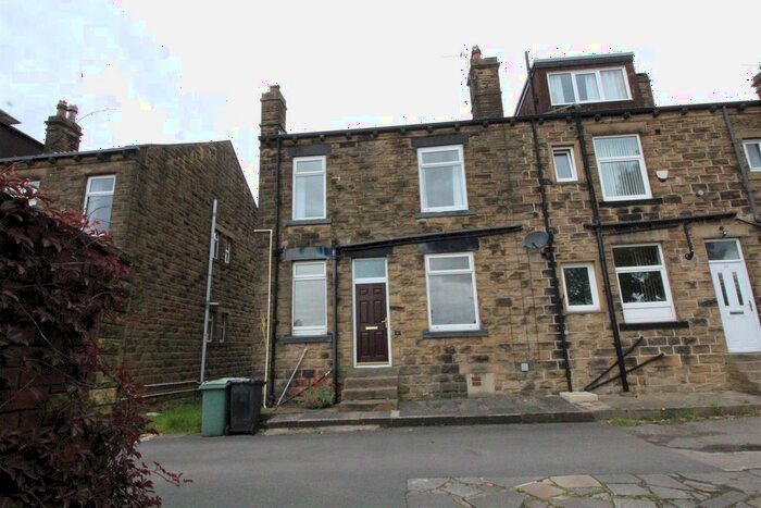 2 Bedroom End Of Terrace House To Rent In Scotchman Lane, Morley, Leeds, LS27