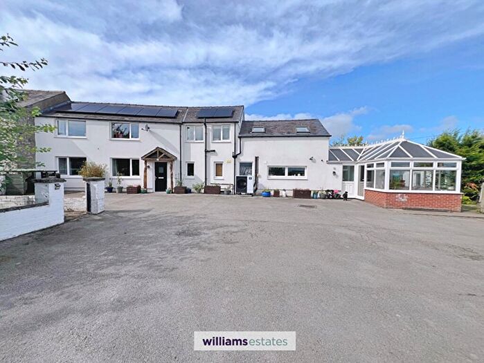 4 Bedroom End Of Terrace House For Sale In Green Park, Treuddyn, CH7