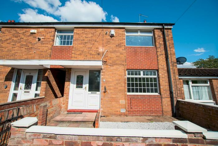 3 Bedroom Terraced House To Rent In Cladshaw, Hull, HU6