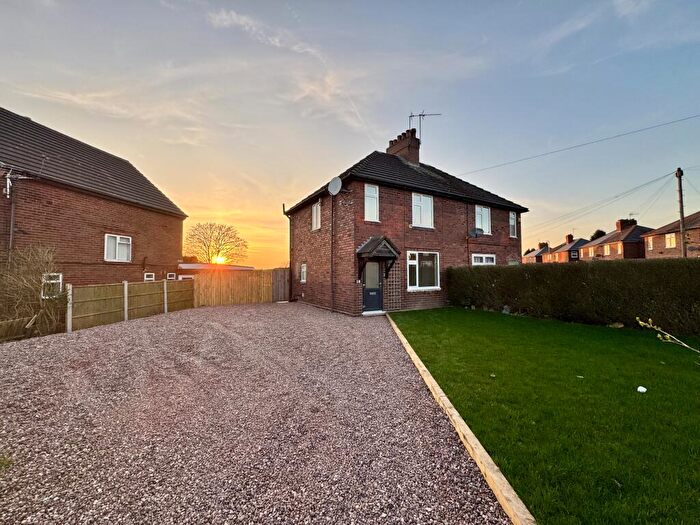 2 Bedroom House To Rent In Lloyds Road, Halesowen, B62