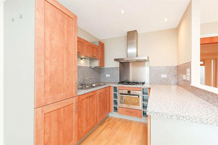 2 Bedroom Flat For Sale In Meadowside Quay Square, Glasgow Harbour, Glasgow, G11