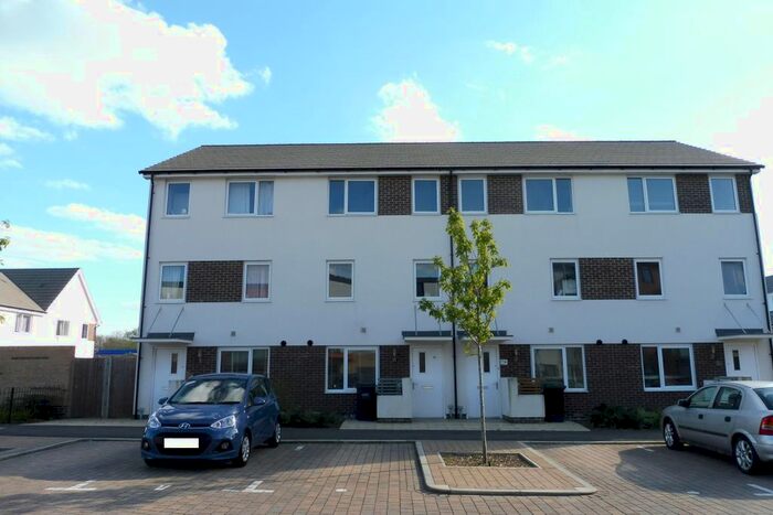 4 Bedroom Property To Rent In Solebay Way, Gosport, PO13