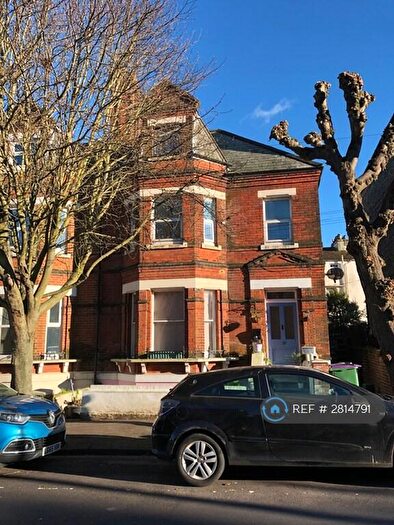 2 Bedroom Flat To Rent In Connaught Road, Folkestone, CT20