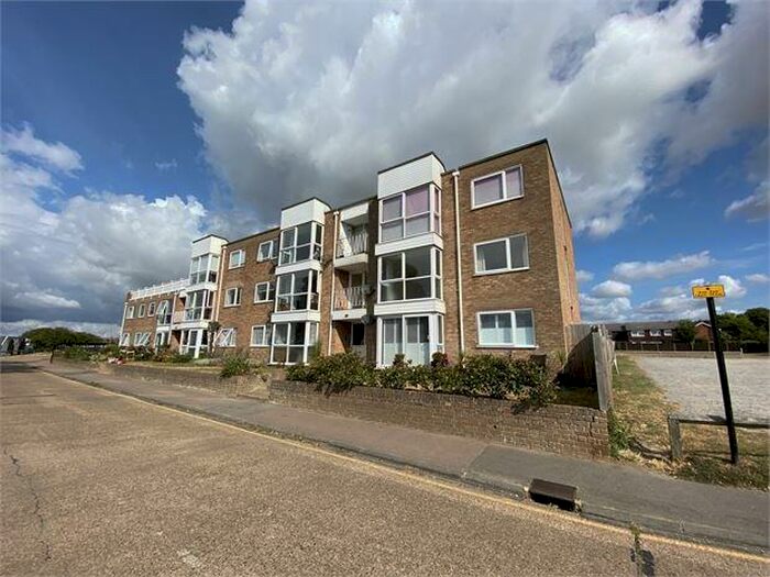 2 Bedroom Flat To Rent In Fairhaven Court, West Mersea, CO5