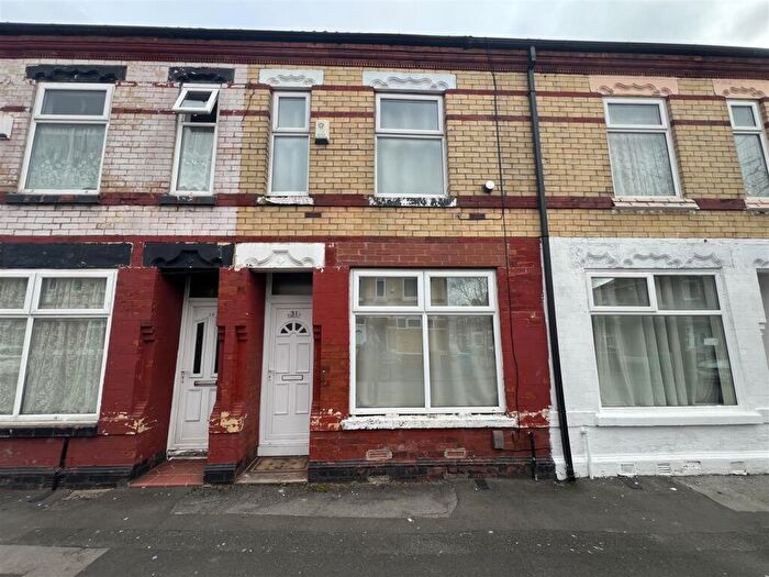 2 Bedroom Terraced House For Sale In Hemmons Road, Manchester, M12