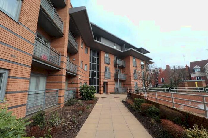 1 Bedroom Flat To Rent In Manor House Drive, Coventry, CV1