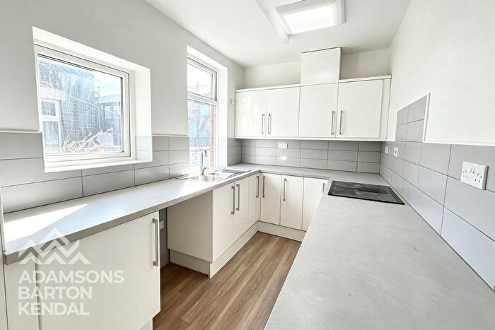 3 Bedroom Terraced House To Rent In Edenfield Road, Rochdale, OL11