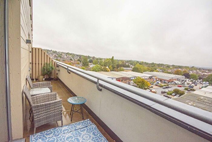 3 Bedroom Flat To Rent In Capitol Way, London, NW9