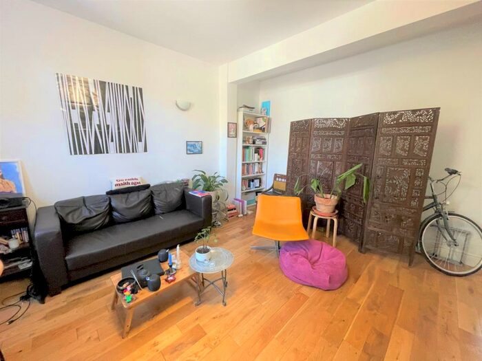 4 Bedroom Flat To Rent In Allen Road, Newington Green, N16