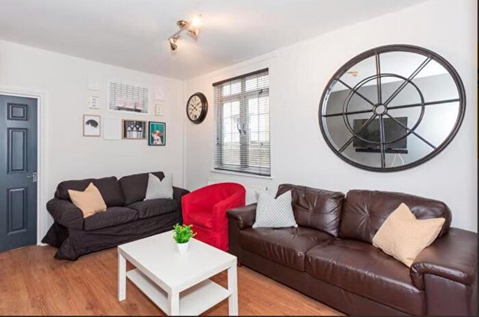 7 Bedroom Terraced House To Rent In Malefant Street, Cathays, CF24