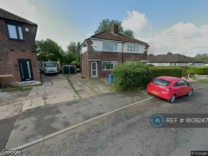 2 Bedroom Semi-Detached House To Rent In Kingsway Park, Manchester, M41