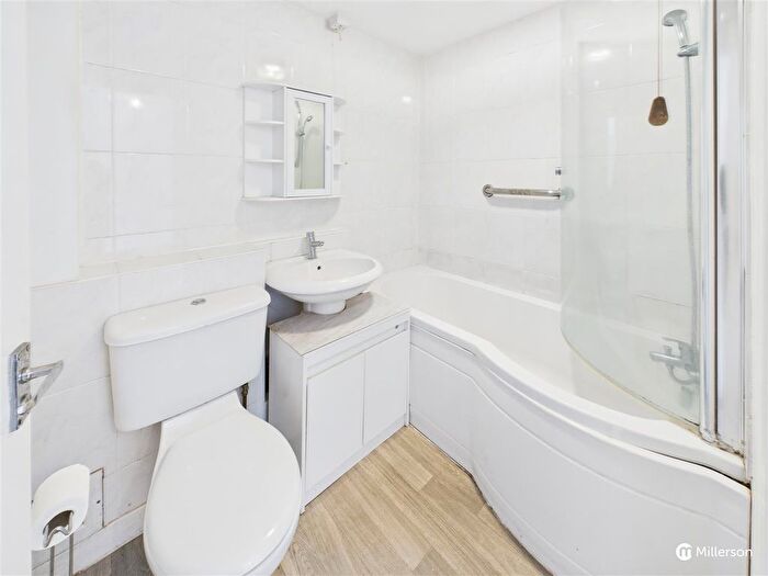 2 Bedroom Flat For Sale In St. Johns Street, Hayle, TR27