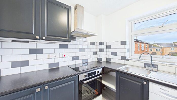 2 Bedroom Apartment To Rent In New Wood, Welwyn Garden City, AL7