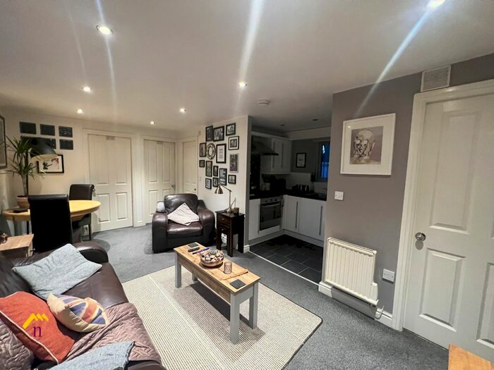 2 Bedroom Flat To Rent In King Edward Road, Thorne, DN8