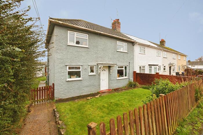 4 Bedroom Semi Detached House For Sale In Lynchets Road, Amesbury, Salisbury, SP4