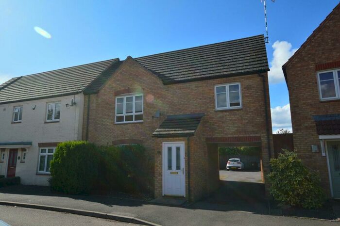 2 Bedroom Coach House To Rent In St. Margarets Avenue, Wolston, Coventry, CV8