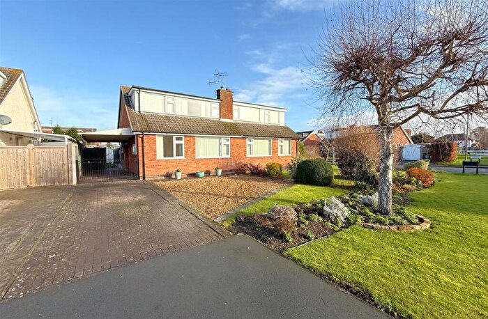 4 Bedroom Semi Detached House For Sale In Bowbridge Lane, Bottesford, NG13