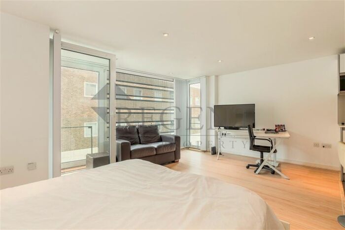 Apartment To Rent In Graham Street, Islington, N1