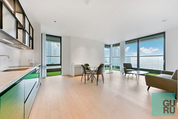 2 Bedroom Flat To Rent In The Wardian, London, E14